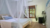 Gardenhotel Macan Ché B&B