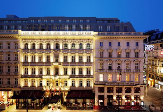 1. 호텔 자허 빈..