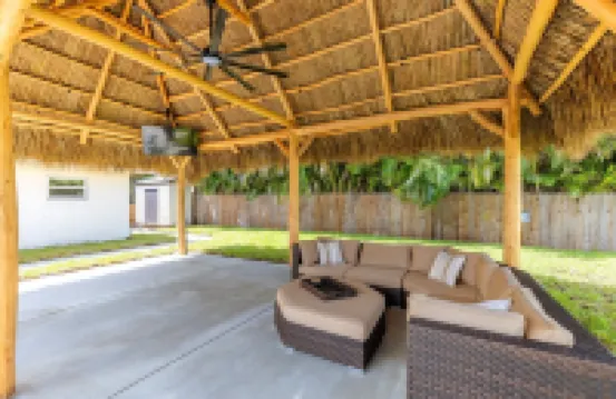 Pool Home W Beautiful Tiki Hut - 3 Bed 3 Bath. 1 Mile from Beach!