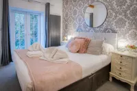 Caldey View - 3 Bed - Hot Tub - Penally - Tenby - 2-Star
