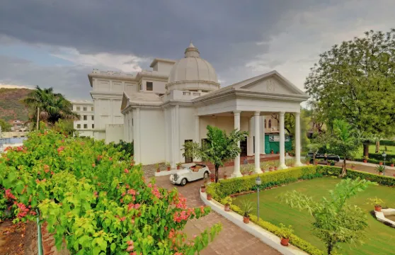 本迪哈多提宮酒店