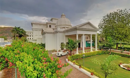 The Hadoti Palace, Bundi Отели рядом с достопримечательностью «Taragarh Fort»