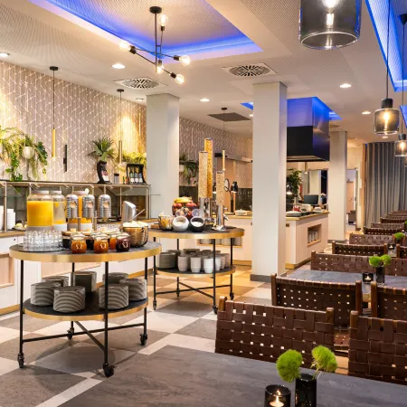 Leonardo Hotel Hamburg Altona Отели рядом с достопримечательностью «Музей Альтоны»
