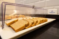 Holiday Inn Express & Suites Mazatlan by IHG - breakfast