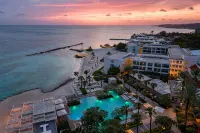 Curacao Marriott Beach Resort - Romantic