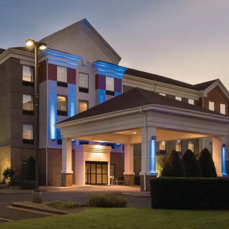Holiday Inn Express & Suites LAWTON-FORT SILL by IHG