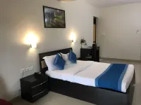 All Seasons Guest House I Rooms & Dorms