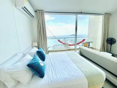 Blue loft ocean view فنادق في 