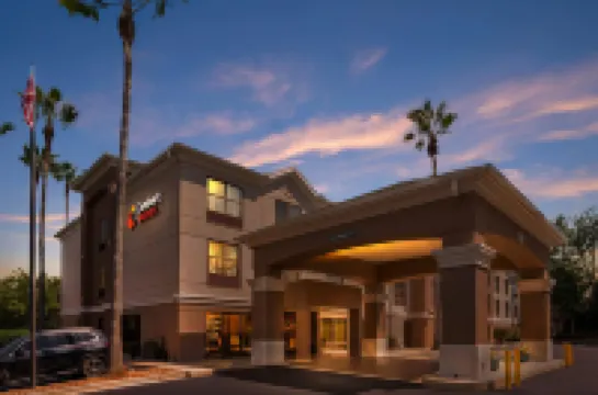 Comfort Suites Tallahassee Downtown