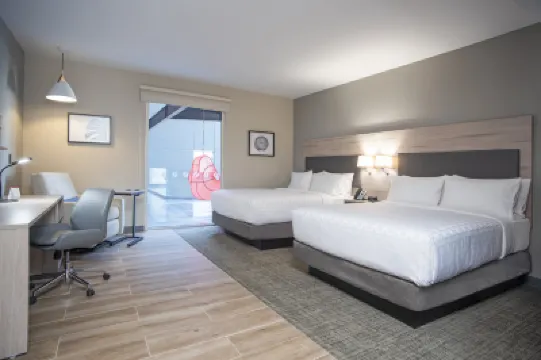 Candlewood Suites GUADALAJARA GALERIAS by IHG Hotel di 