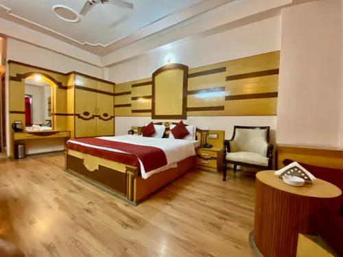 Hotel Sandhya Palace Hotels in Bhuntar