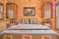 Hike, Sip and Unwind! Mill Spring Cabin Near Winery - 3-Star