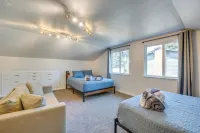 Hot Tub + Sauna: Home 8 Mi to Downtown Tacoma! - 4 étoiles