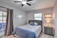2 Mi to Beach: Home w/ Screened Porch in Largo