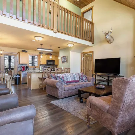 Fox Hollow Family Lodge