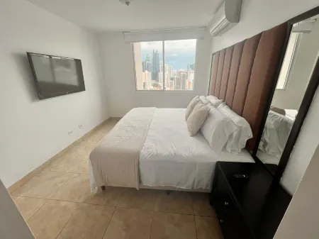 Cozy Apartment in El Cangrejo Отели рядом со станцией Panama Canal Railway Station