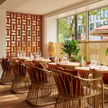 Novotel Luxembourg Kirchberg Отели рядом с достопримечательностью «Железнодорожный вокзал Люксембурга»