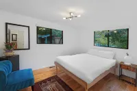 Ranch house in Bridal Trails