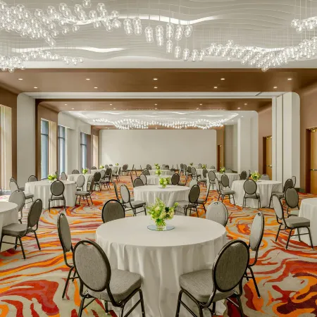 Renaissance Atlanta Midtown Hotel Отели рядом с достопримечательностью «Театр «Фокс»»