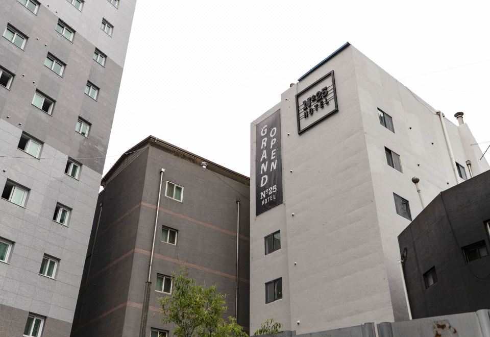 영등포 넘버25 객실 내부