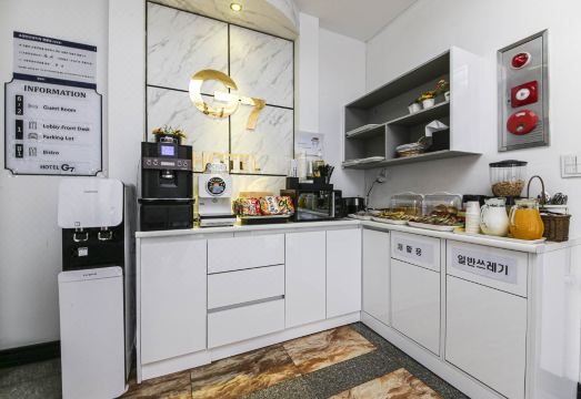 G7 호텔 안마의자