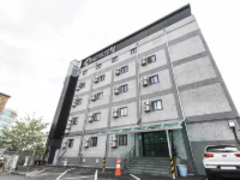 Daegu Duryu Ilwol Hotels near E-World
