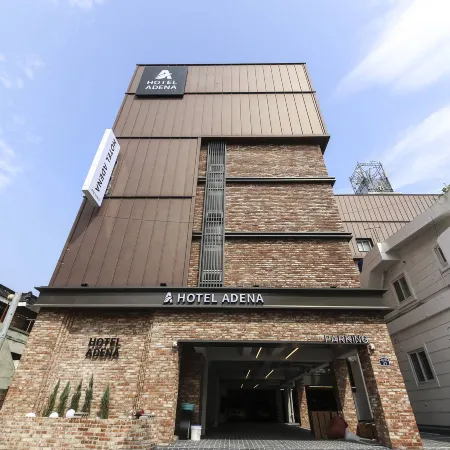 Busan Yonghodong Adena Hotel Отели рядом с достопримечательностью «Храм Чонхёсовон»
