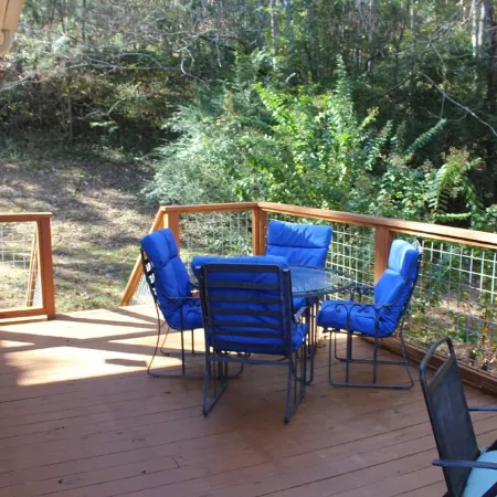 Hannah's Hideaway-3 Miles To Stores, Restaurants, Sleeps 16, No Steps To water!