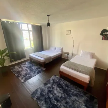 Music Guest House Отели рядом с достопримечательностью «Станция метро Taxquena»