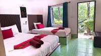 ลันตา ไม้แก้ว บังกาโล - วิวภูเขา