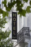 Hotel The Augustin Hotels near Peter Pan Statue