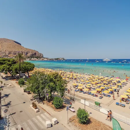 Hybrid Icon Rooms Gallery