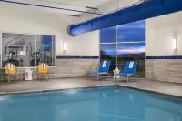 GLo Best Western Dawley Farms in Sioux Falls - Pools