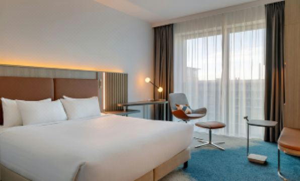 Courtyard by Marriott Bremen - Housity