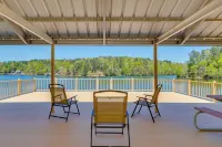 Spacious Alabama Retreat - Deck, Grill and Fire Pit! - Pet friendly