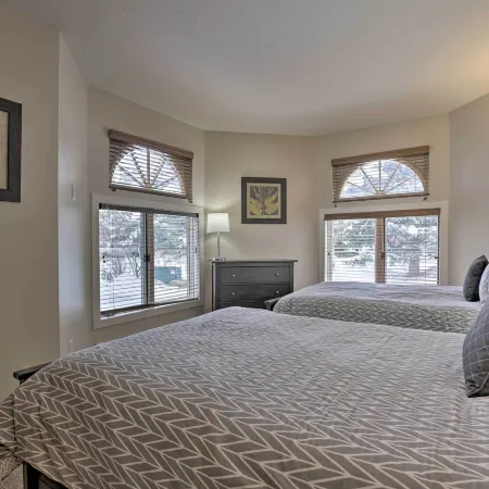 Townhome ~ 4 Mi to Beaver Creek & 8 Mi to Vail!