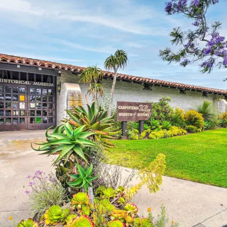 Cozy Carpinteria Apartment Walkable Location