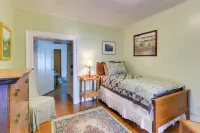 Historic West Virginia Home Built in 1854! - 3 estrellas