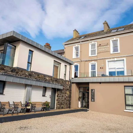 Antrim House Guest Rooms & Suites