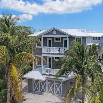 Mermaid's Landing Managed by Beach Retreats