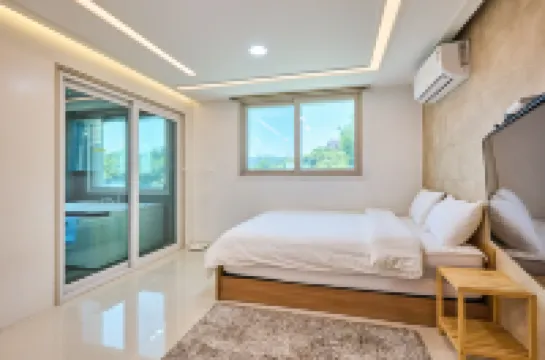 Pohang Good's Pool Villa