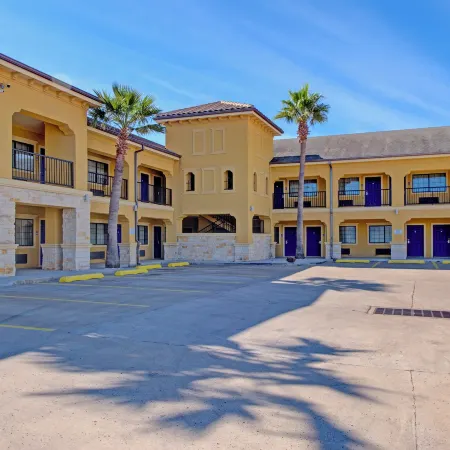 Weslaco Inn by Capital O Near Mercedes