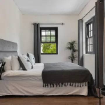 Neon Hyena Hotels near Long Street