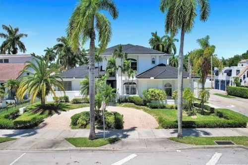 6BR Hollywood Lakes Home with Pool & Spa