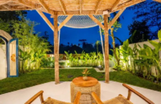 Moonlit Jungle Hotels near Mahapraja Bangli