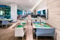 OREA Hotel Andels Praha - فطور