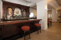 Las Hadas by Brisas - Bars