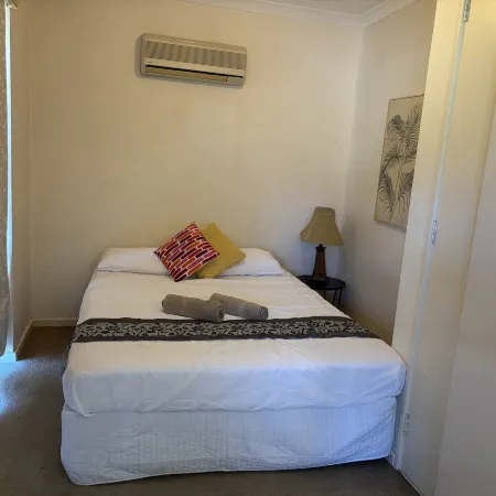 Beautiful two bedrooms apartment with free parking Отели рядом с достопримечательностью «Площадь Веллингтон»
