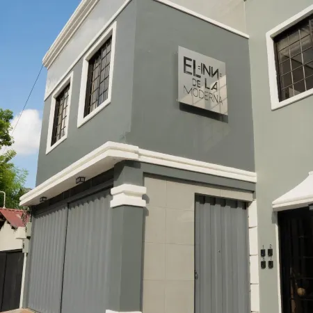El Inn de la Moderna