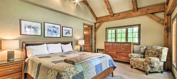 Rivers Edge Mtn Home Private Hot Tub and Views Hotels in Garfield County